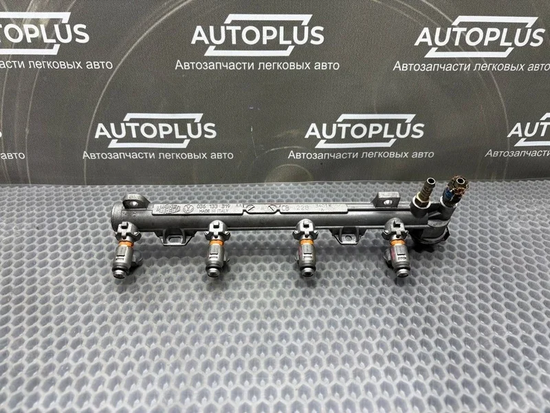 Топливная рампа Skoda Octavia 2008 036133319 СЕДАН 1.4 BCA