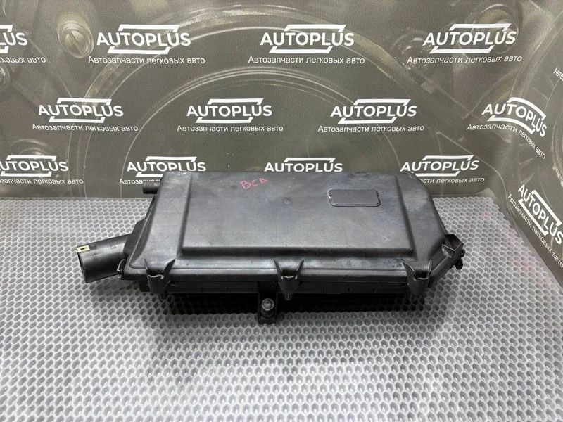 Корпус воздушного фильтра Skoda Octavia 2008 036129611AM СЕДАН 1.4 BCA