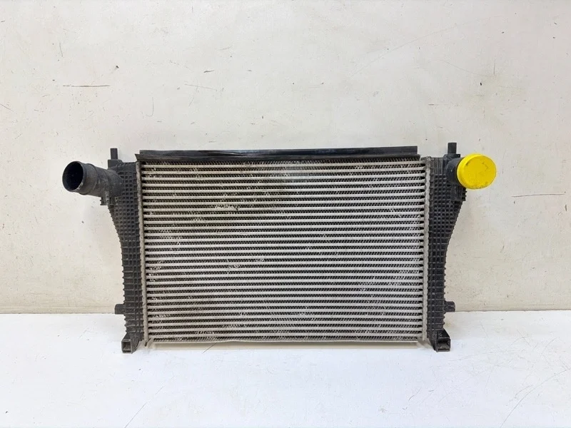 Радиатор интеркулера Volkswagen Tiguan 2016-2020