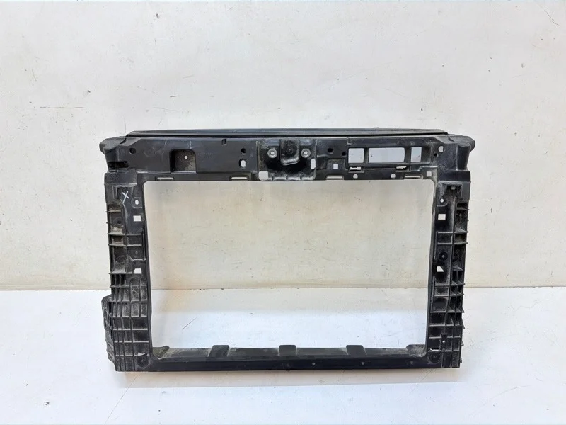 Панель передняя (телевизор) Volkswagen Polo 2020-2023 6