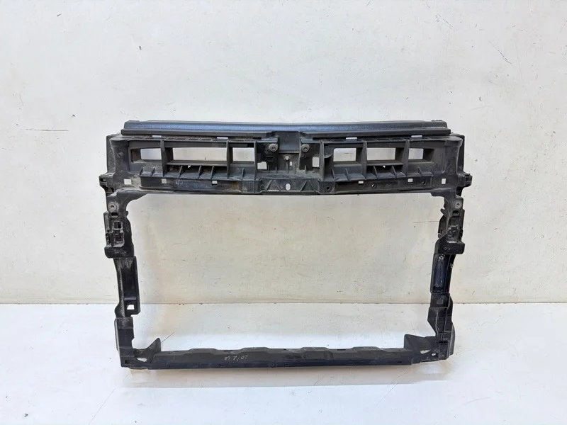 Панель передняя (телевизор) Volkswagen Polo 2020-2023 6
