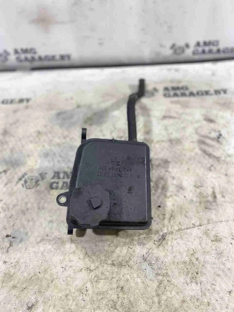 Бачок гидроусилителя Mercedes-Benz W212/S212/C207/A207 (2009—2013) A0004602983