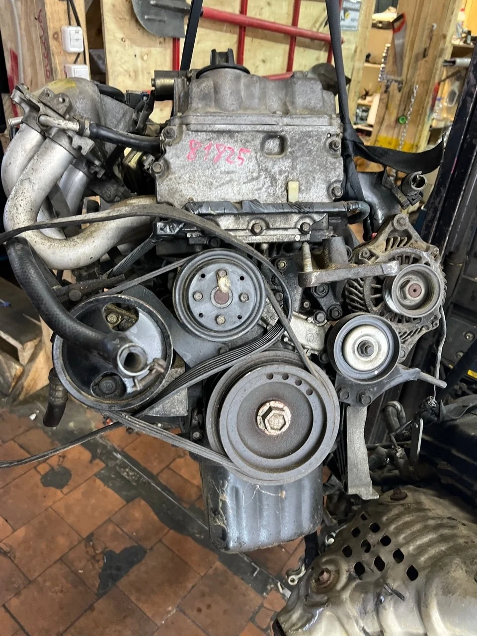 Двигатель Nissan Primera Almera 2003-2011