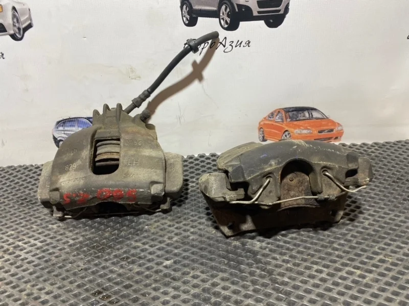 Суппорт тормозной Volvo S60 2003 8251315 B5254T2, передний