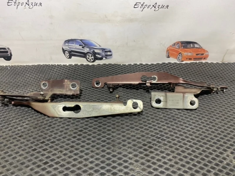 Петля капота Volvo XC60 2015 31385814 D5244T12