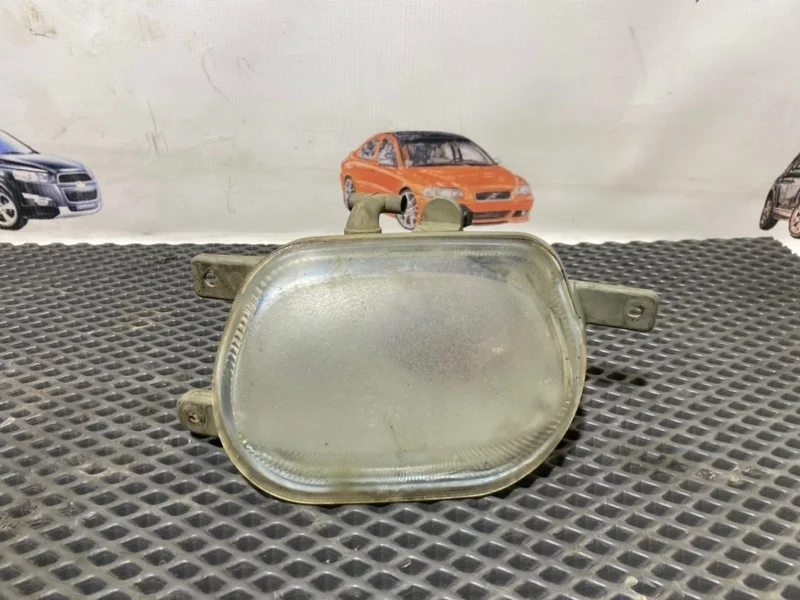 Фара противотуманная Volvo XC90 2008 31111183, передняя правая