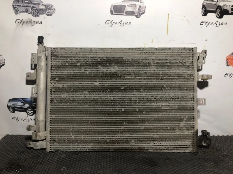 Радиатор кондиционера Volvo XC90 2009 30781280