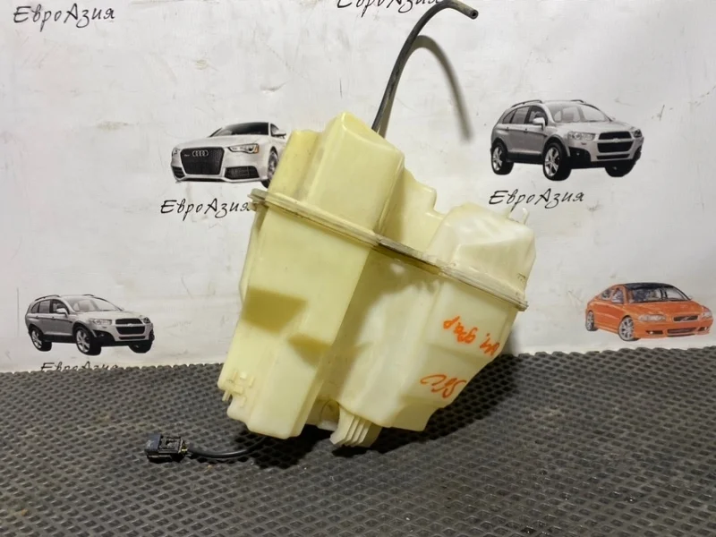 Бачок стеклоомывателя Volvo S60 V70 XC70 8693773