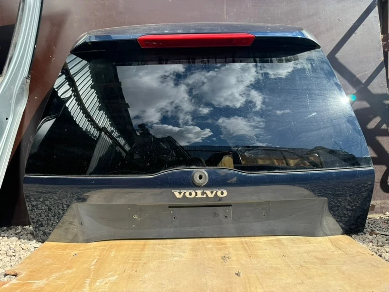 Крышка багажника Volvo XC90 39852821