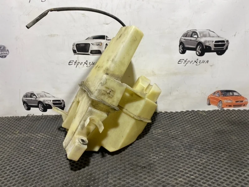 Бачок стеклоомывателя Volvo XC90 2006 30678293