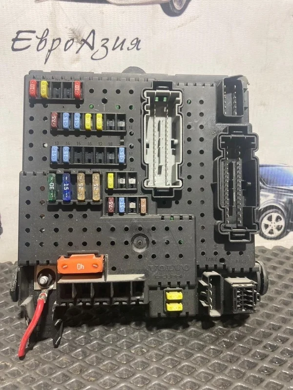 Блок предохранителей REM Volvo S60 S80 V70 XC70 XC90 30786646