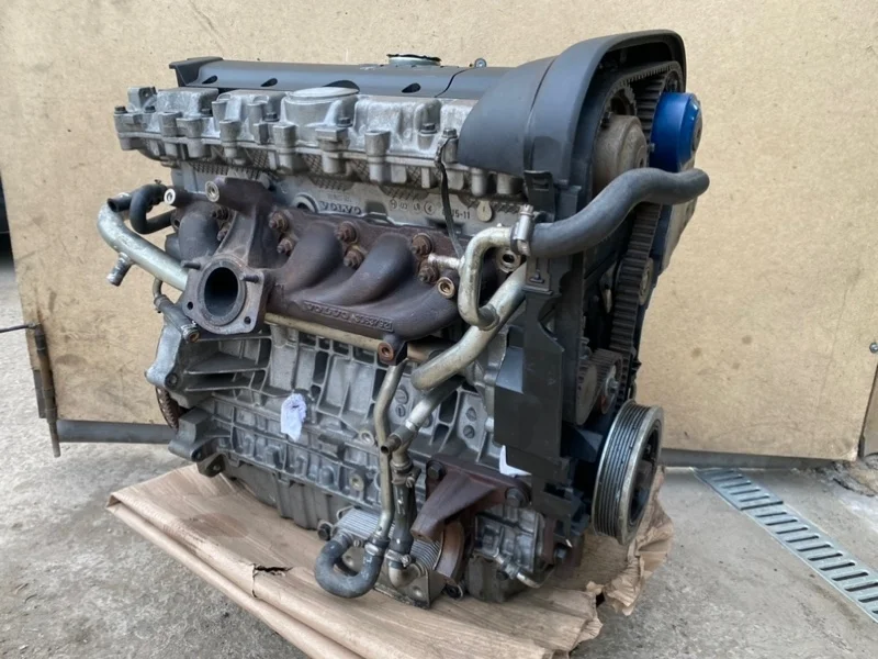 Двигатель Volvo S60 2009 B5254T2 B5254T2