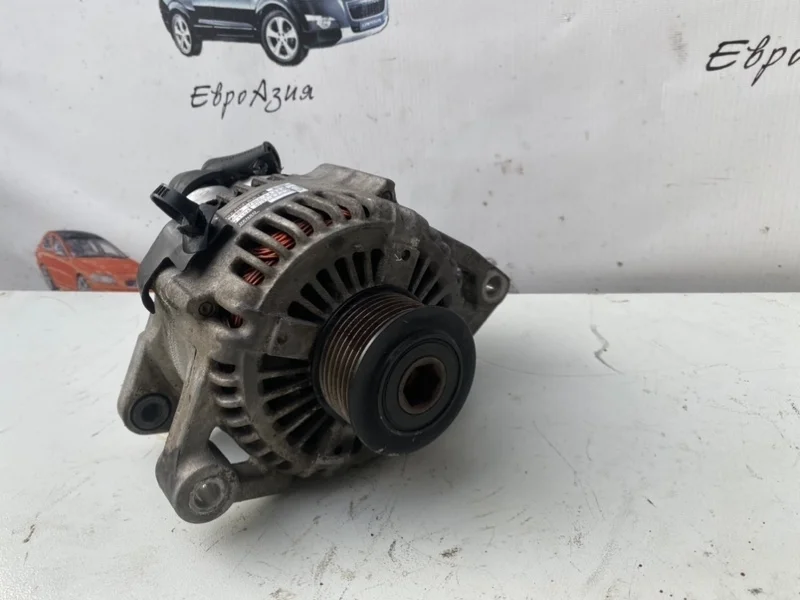 Генератор KIA - Hyundai Sorento Starex 373004A300 D4CB