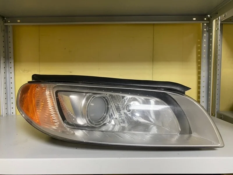 Фара ксенон Адаптив Volvo S80 V70 XC70 2008 30796131 NEW II, передняя правая