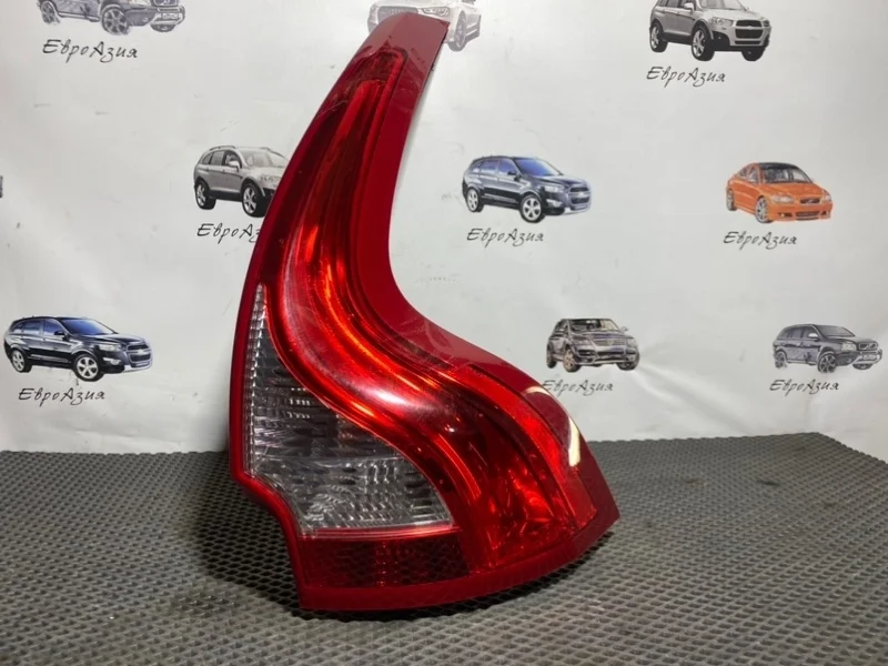 Фонарь Volvo XC60 2014 31323035, задний правый