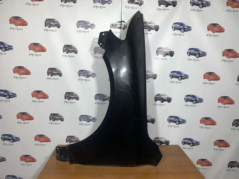 Крыло Volkswagen Touareg 2009 7L6821101P РЕСТАЙЛИНГ, переднее левое