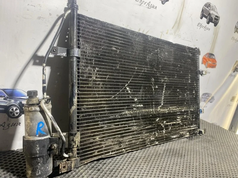 Радиатор кондиционера VOLVO S60 S60R V70 V70R XC70 S80 8687585