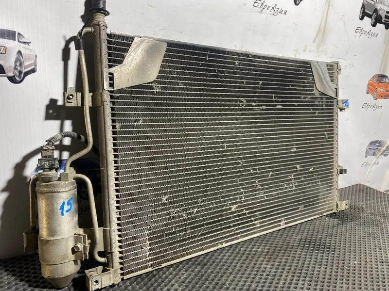 Радиатор кондиционера VOLVO S60 V70 V70XC XC70 S80 2006 30676414, передний
