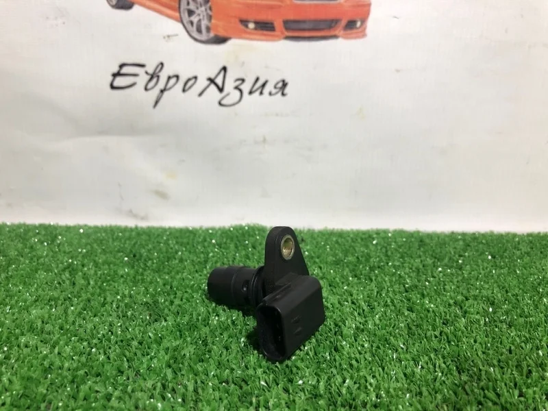 Датчик положения распредвала VOLVO S60 S80 V70 XC70 XC90 30713370