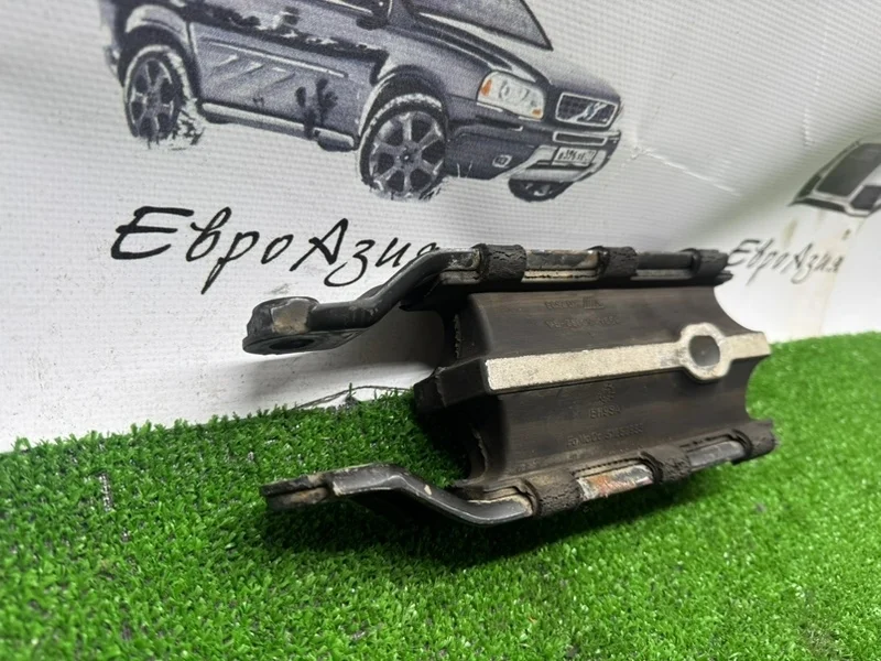 Подушка АКПП VOLVO S60 S80 XC70 XC60 2011 31262935