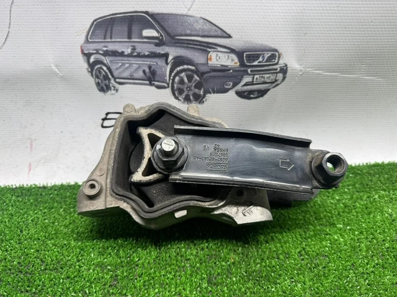 Подушка двигателя VOLVO S60 S80 XC70 XC60 2016г 31330138