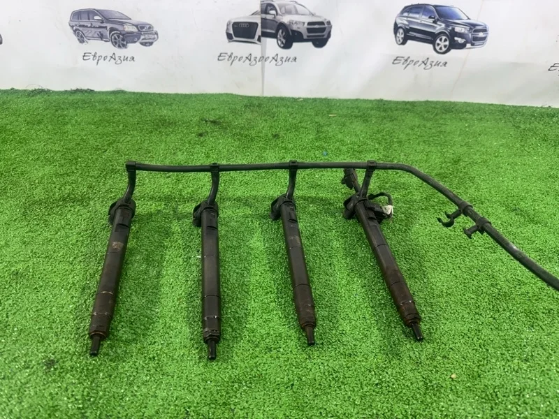 Форсунка топливная Chevrolet Captiva 25183186