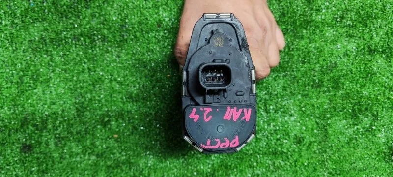 Дроссельная заслонка Chevrolet Captiva 2012 12616668 C100 C140 2.4