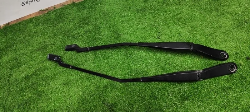 Поводок Стеклоочистителя VOLVO XC60 2012 30753525, передний