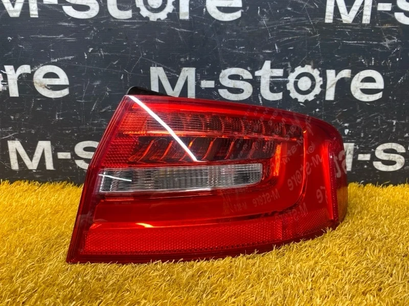 Фонарь задний Audi A4 2012 8K5945096AC B8/8K CDNB, правый