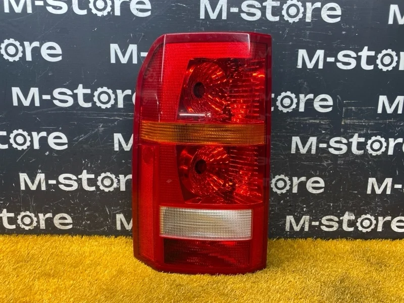 Фонарь задний Land Rover Discovery 2005 XFB000573 L319 406PN, левый