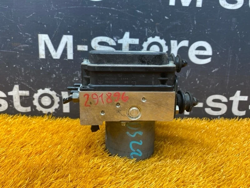 Блок ABS Audi A4 2010 8K0907379BB B8/8K CDHB