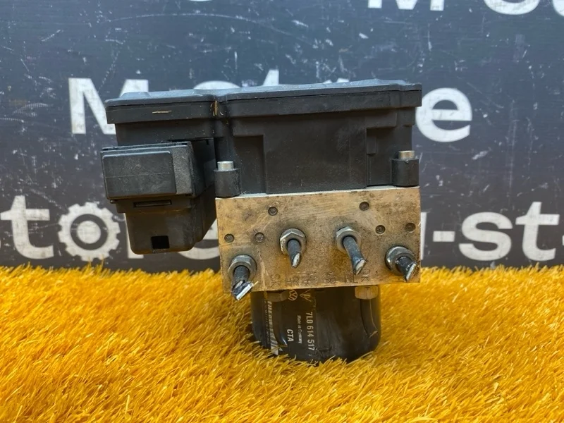 Блок ABS Porsche Cayenne 2007 7L0907379K 957 M4801