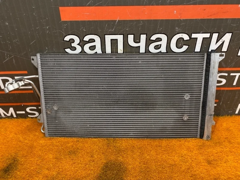 Радиатор кондиционера Volkswagen Touareg 2005 7L0820411F 7L BMV