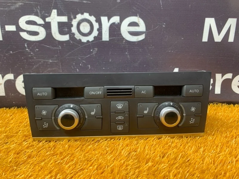 Блок управления климат-контролем Audi Q7 2010 4L0820043AE 4L CJTC