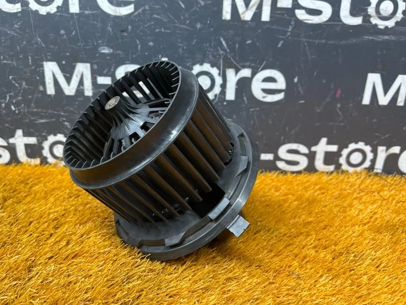 Мотор печки Volkswagen Sharan 2012 7H0819021A 7N CTHA