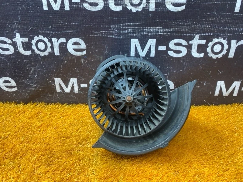 Мотор печки Audi Q7 2010 4L2820021A 4L CJTC