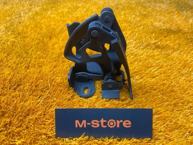 Замок капота Mercedes-Benz C-Class 2006 A2038800264 W203 271.940