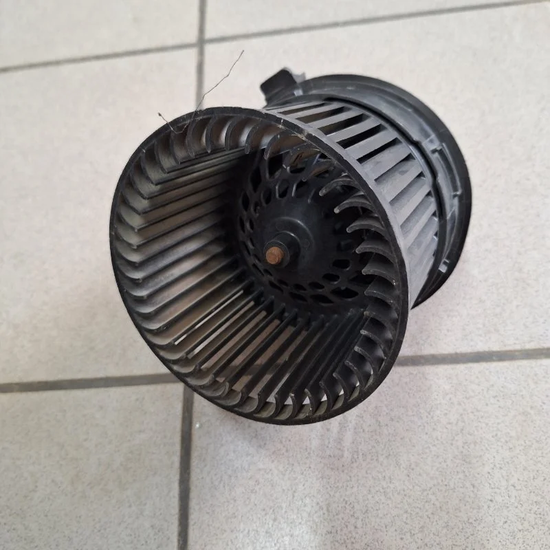 Мотор печки PEUGEOT 308 2007-2011 6441Z7