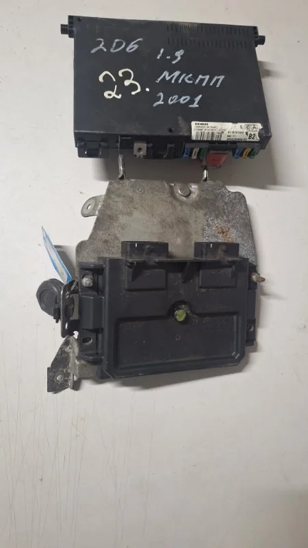 Комплект мозгов PEUGEOT 206 1998-2012 9626460880