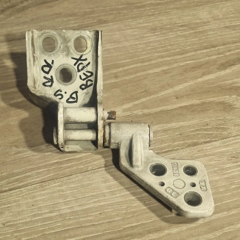 Петля двери PEUGEOT PARTNER 2008-2016 8717C1 B9, задняя