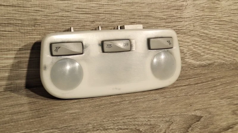 Плафон подсветки салона RENAULT MEGANE 2008-2015 264300008R 3, задний