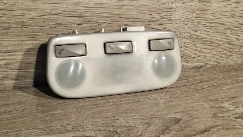 Плафон подсветки салона RENAULT FLUENCE 2009-2017 264300008R, задний