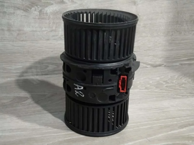 Мотор печки RENAULT MEGANE 2008-2016 T1001277N