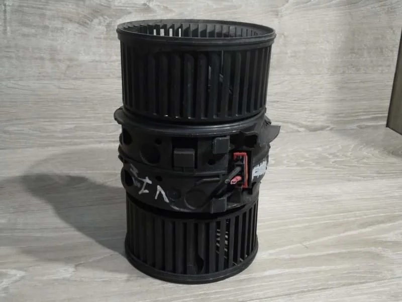 Мотор печки RENAULT MEGANE 2008-2016 T1001277N