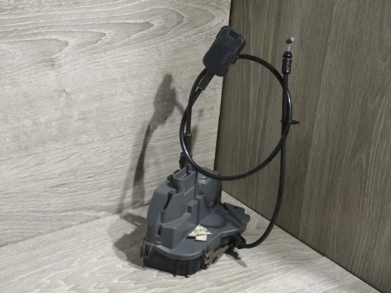 Замок боковой двери RENAULT SCENIC 2006-2009 8200119332 2, задний правый