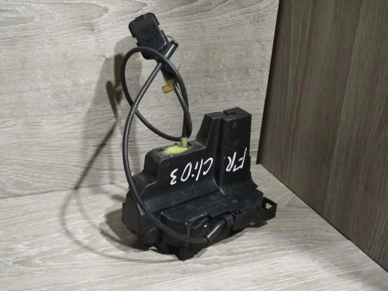 Замок боковой двери RENAULT SCENIC 2005-2014 8200350758 3, передний правый