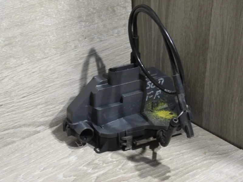 Замок боковой двери RENAULT SCENIC 2003-2010 8200119332 2, передний правый