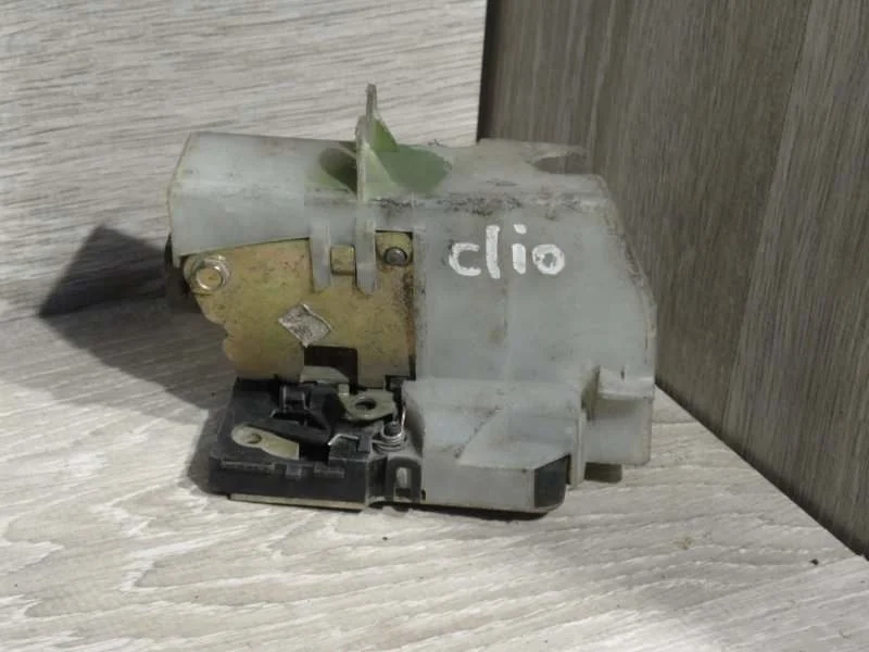 Замок боковой двери RENAULT CLIO 1998-2005 7701469941 2, задний левый