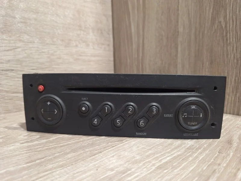 Магнитола RENAULT MEGANE 2002-2010 8200367486 2