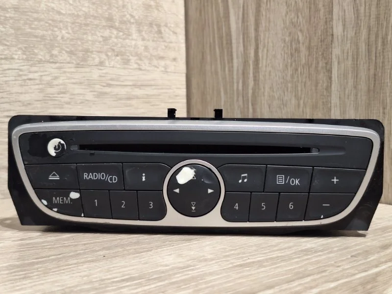 Магнитола RENAULT SCENIC 2008-2016 281150030R 3